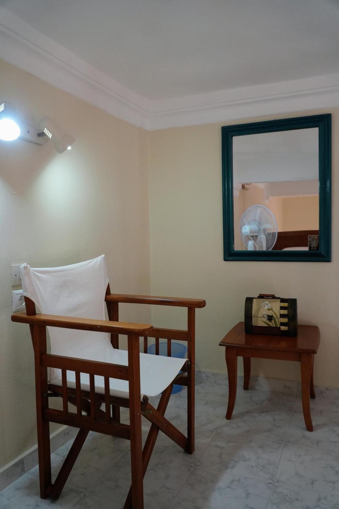 Stone Living Symi Central Apartments Bagian luar foto