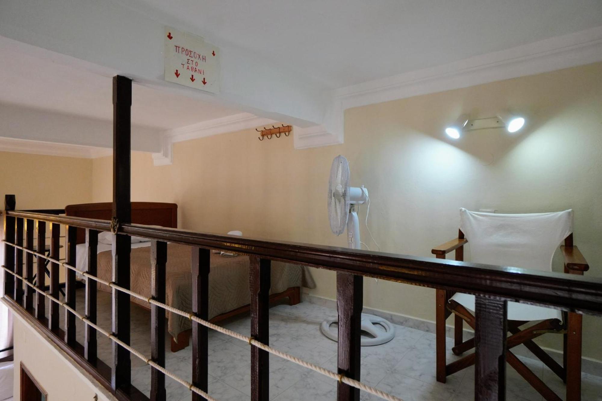 Stone Living Symi Central Apartments Bagian luar foto